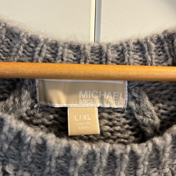 Michael Kors L/XL Gray Cape Poncho - Picture 5 of 9